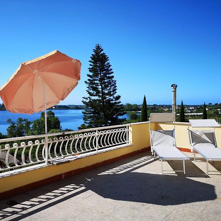 Sul Lago Dorato テッラチーナ エクステリア 写真