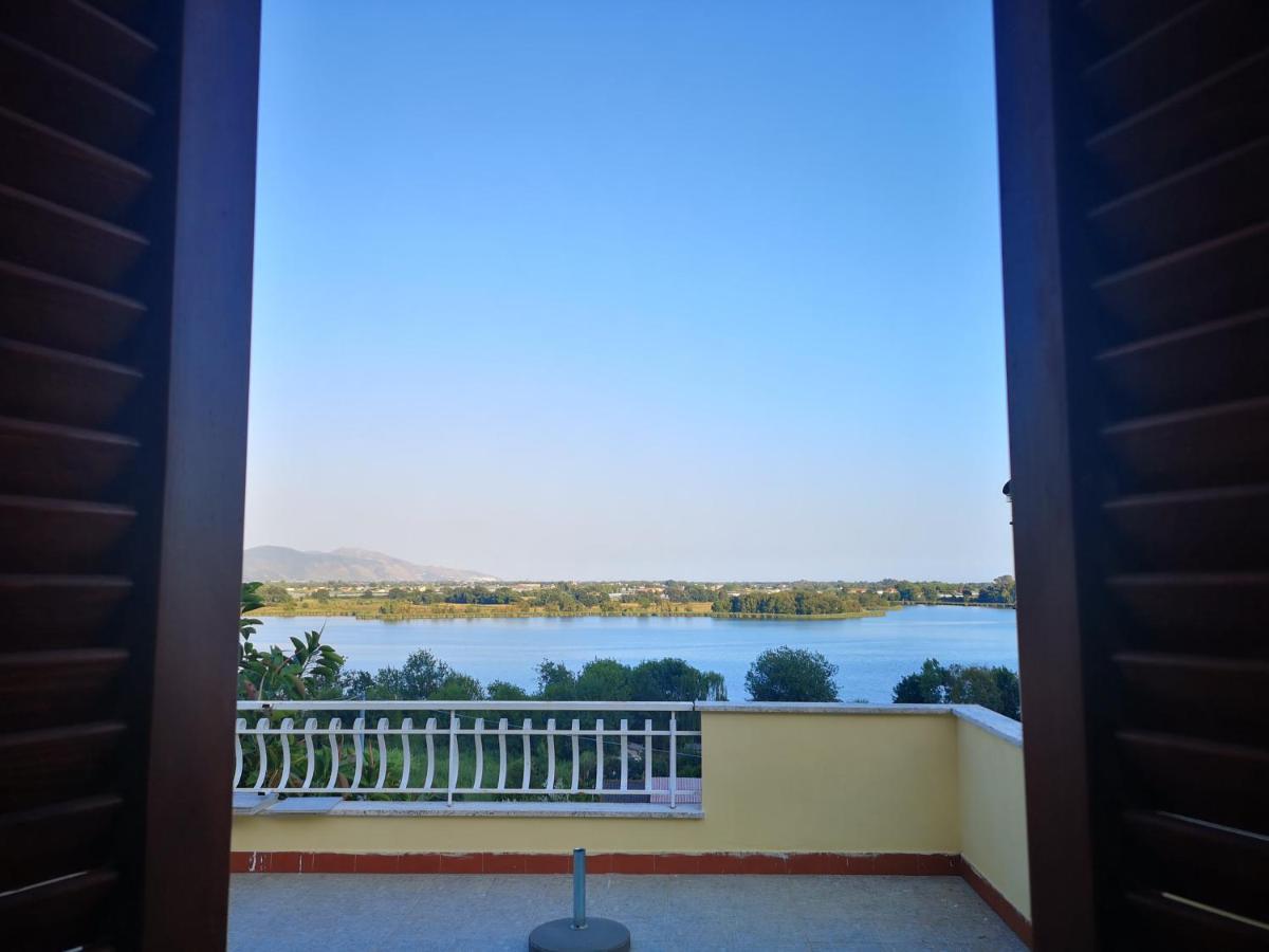 Sul Lago Dorato テッラチーナ エクステリア 写真