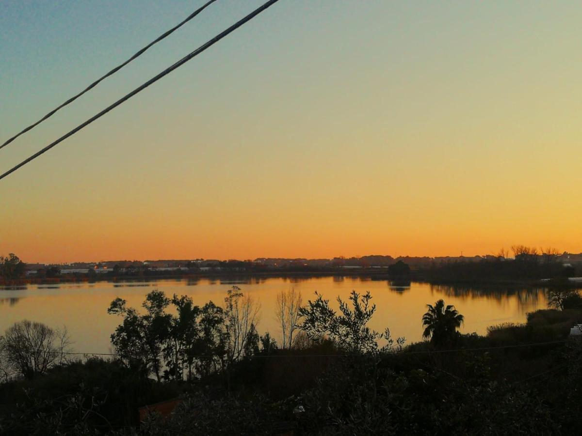 Sul Lago Dorato テッラチーナ エクステリア 写真